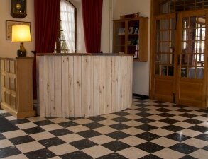 hotel-aubrac-reception