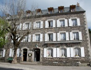 hotel-aubrac-domerie